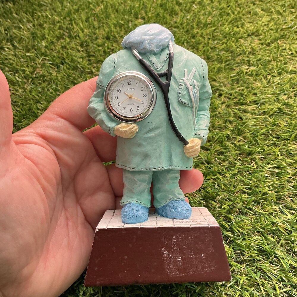 Vintage 1997 Giuseppi Doctor Figurine Linden Quartz Desk Clock Medical Decor